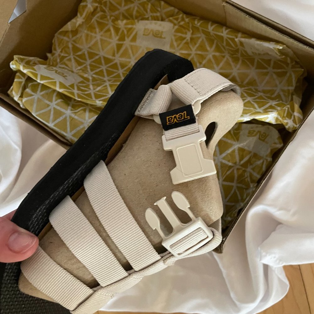 Never Worn TEVAS! - Picture 4 of 8
